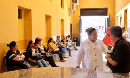 Brindan asesoría legal a afectados por granizada