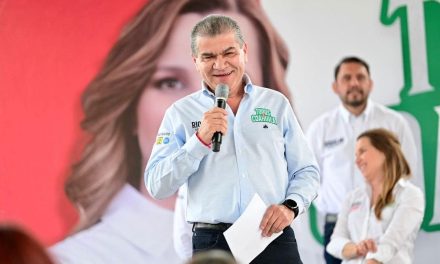 Riquelme manifiesta apoyo a obreros de AHMSA
