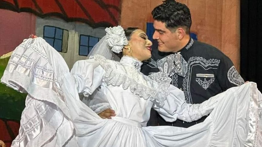 Presentan Gala Folklórica en Acuña