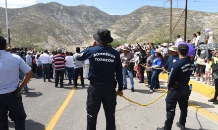 Se realiza en orden el Viacrucis del Cristo de las Noas