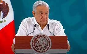 AMLO elogió la actitud pacífica en las protestas del 8M