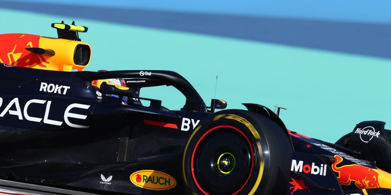 ¡Vamos, Checo!  El mexicano largará quinto en el GP de Bahrein durante el inicio de la F1