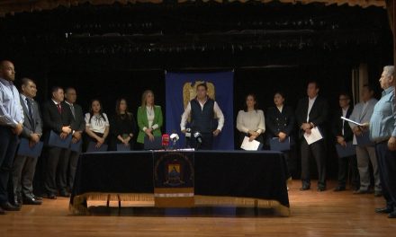 Rector de UAdeC entregó nuevos nombramientos a más colaboradores