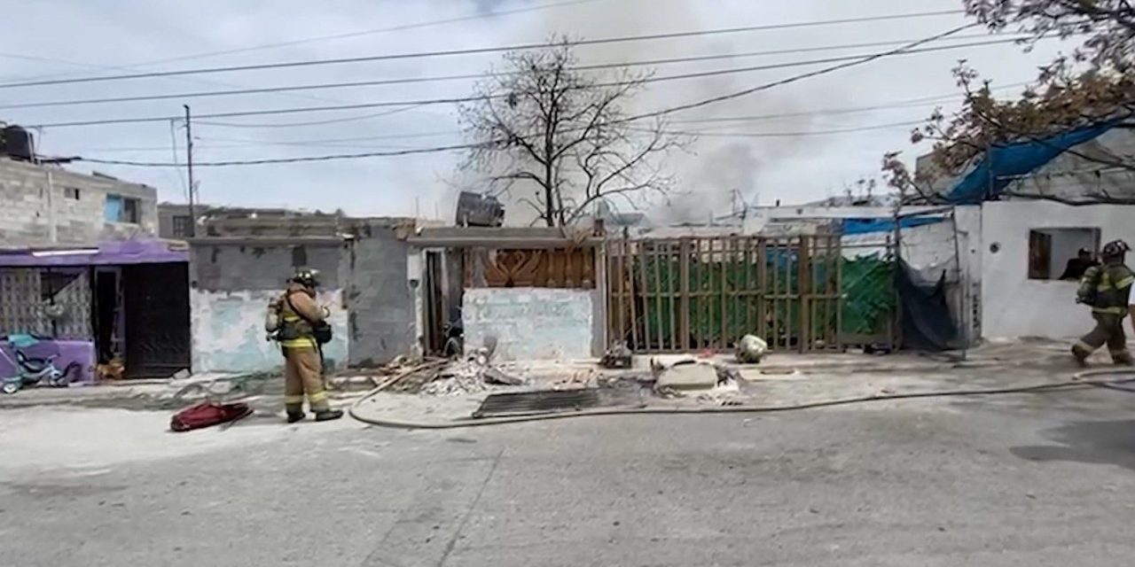 Corto circuito provoca incendio en casa habitación de Saltillo