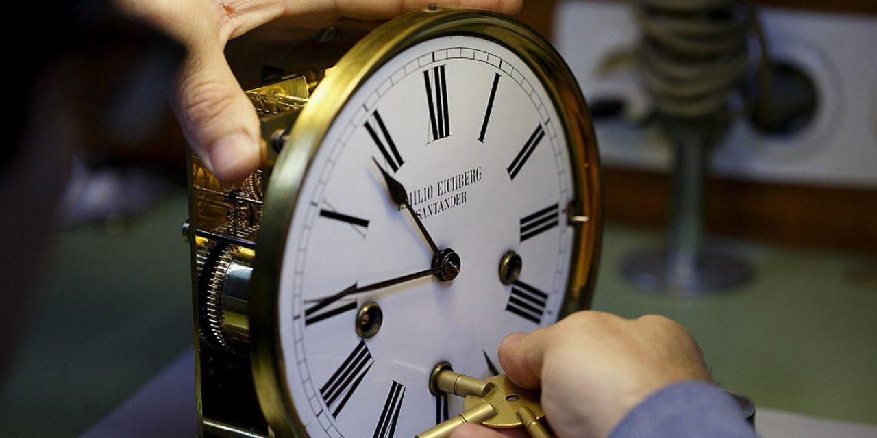 ¿Tenemos que cambiar la hora? Los lugares donde sí aplica el horario de verano