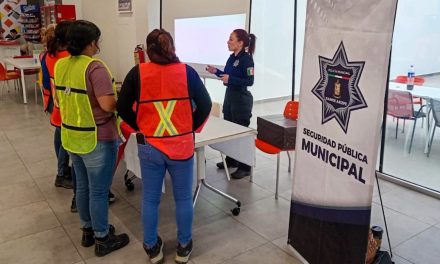 Imparte Policía Municipal de Ramos Arizpe pláticas a trabajadores