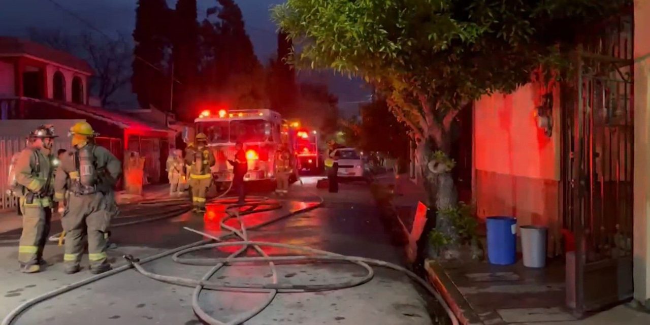 Hombre intenta quitarse la vida en Saltillo al incendiar su casa
