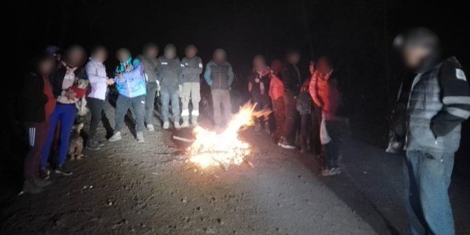 Rescatan a 11 excursionistas extraviados en el volcán Iztaccíhuatl