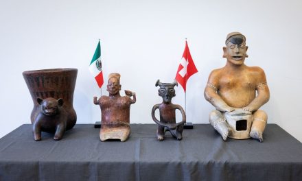Entrega Suiza a México 24 piezas arqueológicas