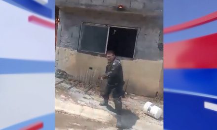 Video: Así fue como un policía de Saltillo rescata a mujer de incendio