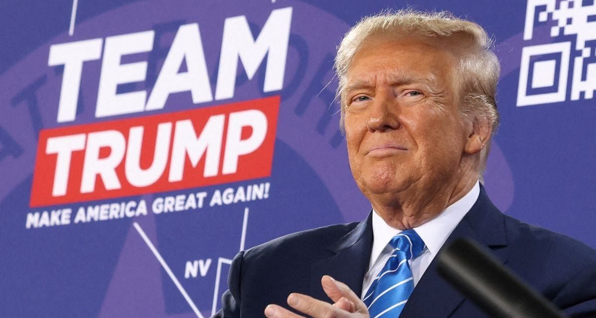 Trump enfrentará juicio por el pago a Stormy Daniels a mediados de abril