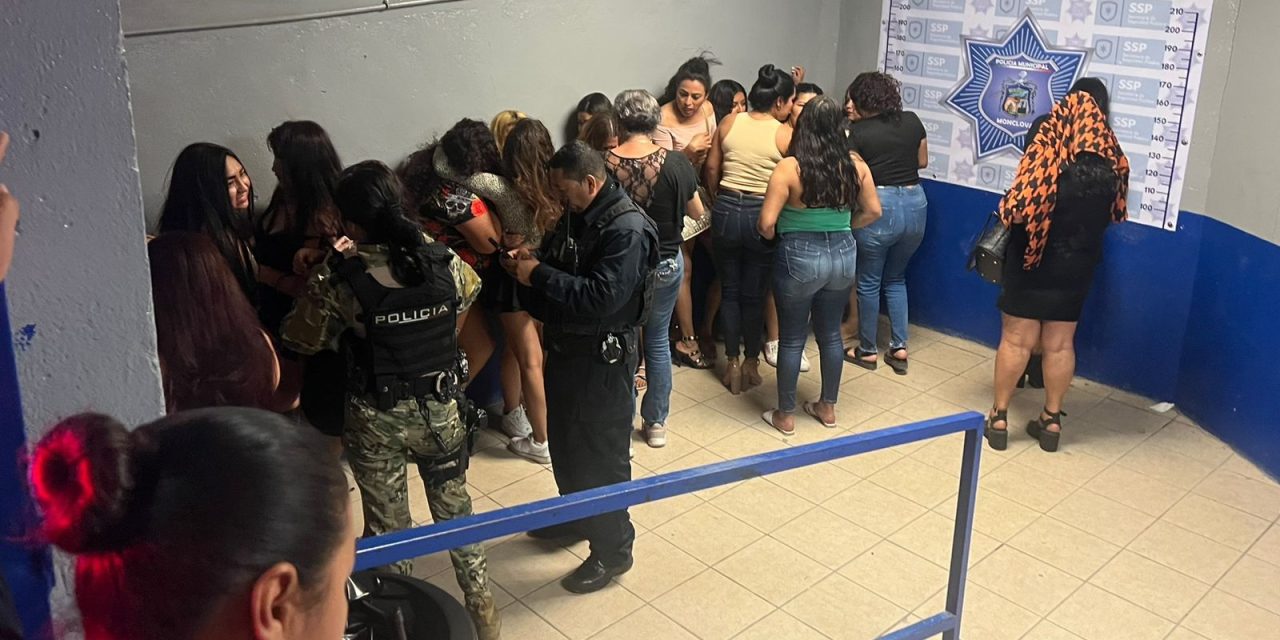 Detienen a 25 trabajadoras sexuales sin tarjetón