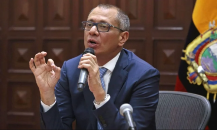 México busca liberación de expresidente ecuatoriano en instancias internacionales