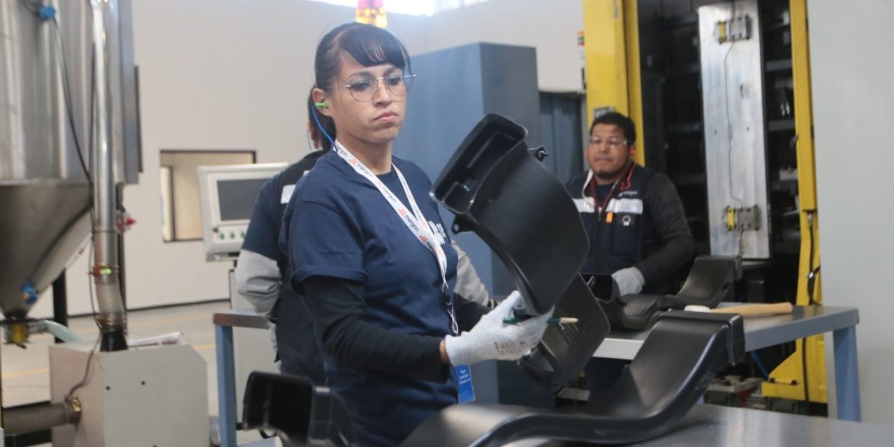 Se coloca Coahuila como líder productor de vehículos