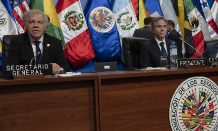 La OEA se pronuncia a favor de México y condena la incursión de Ecuador en embajada