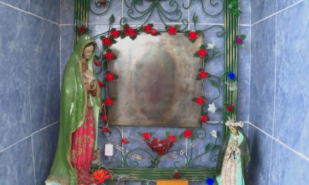 Aseguran Virgen de Guadalupe aparece en comal en Saltillo