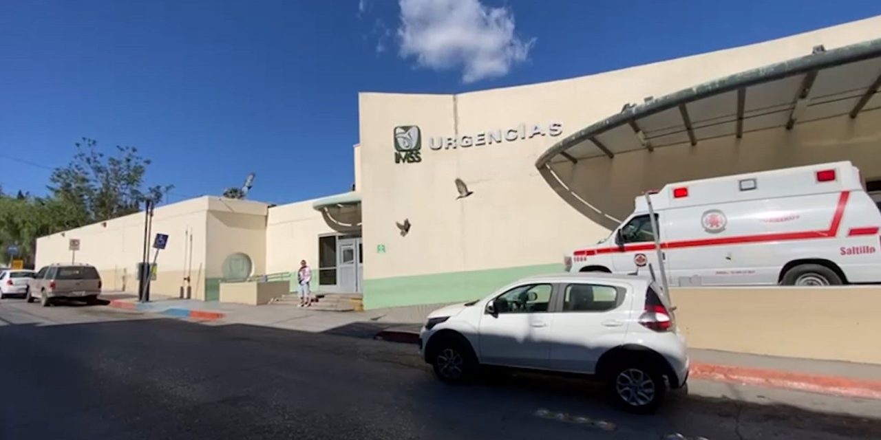 Joven cae de su motocicleta en la carretera a Zacatecas