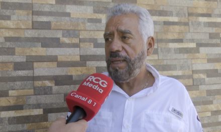 Covarrubias recorre colonias de Ramos Arizpe entregando sus propuestas