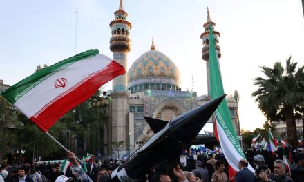 Irán y su amenaza a Israel con armas que ‘no ha usado antes’ en caso de ataque