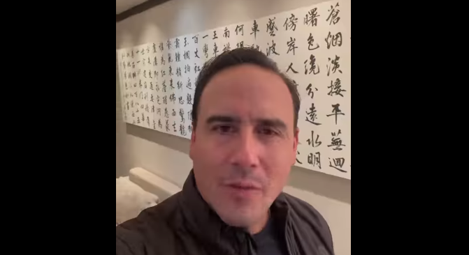 El gobernador inició gira de promoción por Asia