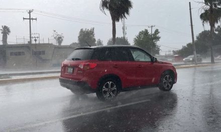 Notifican a gente que viven en zonas de riesgo de Saltillo previo a la temporada de lluvias y huracanes 2024