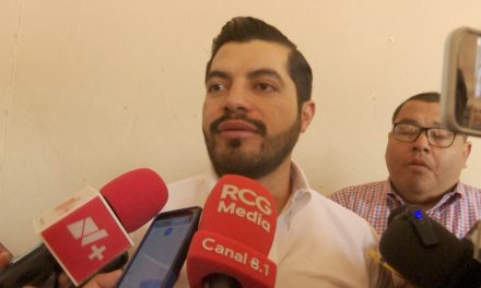 Premian a contribuyentes cumplidos en Arteaga