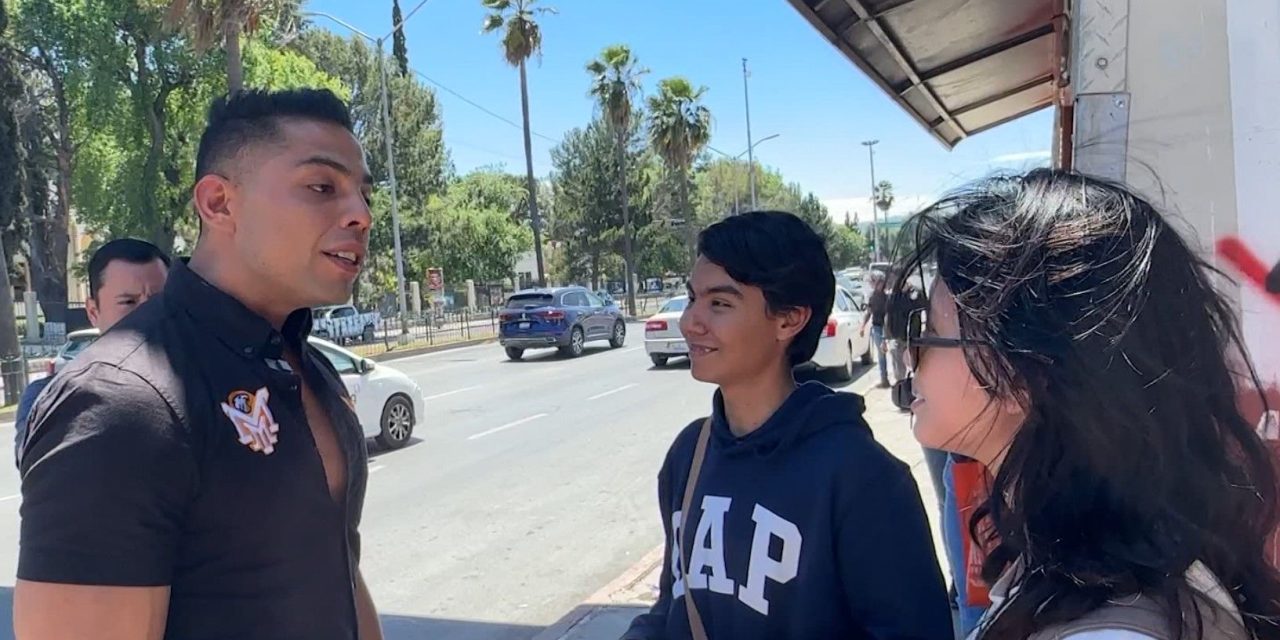 Presenta Mitchel Márquez a jóvenes sus propuestas