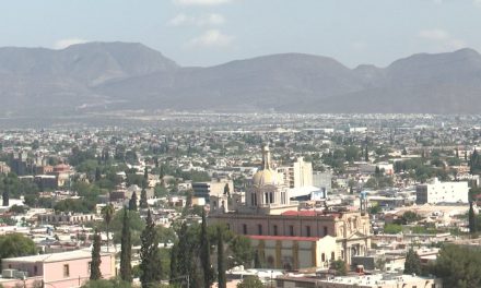 Verifican condiciones de casas antiguas en Saltillo
