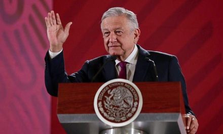 Obrador anuncia gira por 23 estados para fortalecer salud pública
