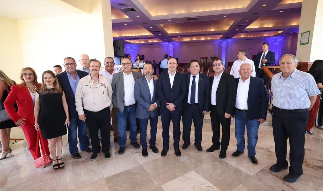 Preside Manolo Jiménez Toma de Compromisos de Coparmex Monclova