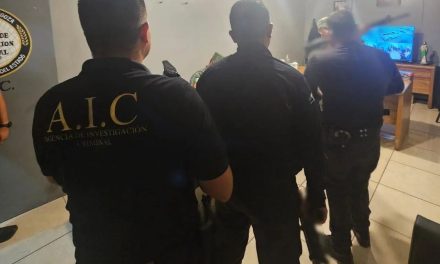 Revisan armamento de la AIC