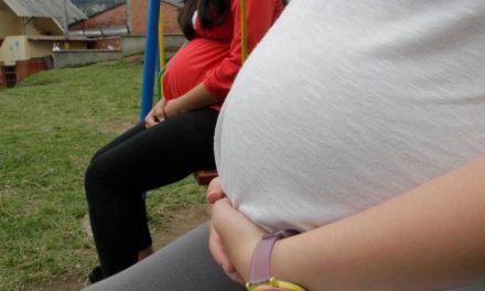 Alerta por alza de embarazos adolescentes en la región Centro