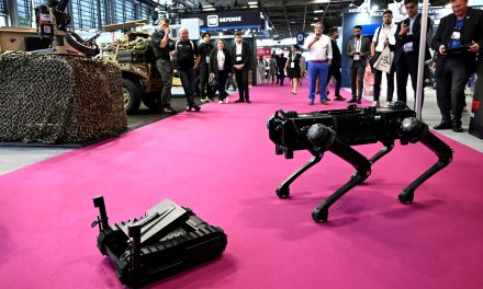 Francia prohíbe participación de Israel en feria de Defensa tras ataque en Rafah