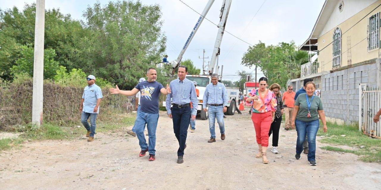 Siguen las labores de pavimentación en Acuña