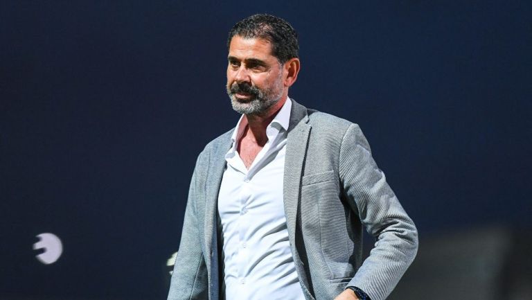 Fernando Hierro deja la dirección deportiva de las Chivas