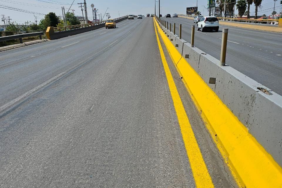 Refuerzan seguridad vial en bulevares y puentes de Torreón