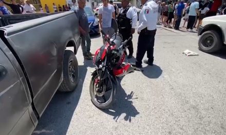 Accidente vial deja a dos jóvenes heridos en Saltillo