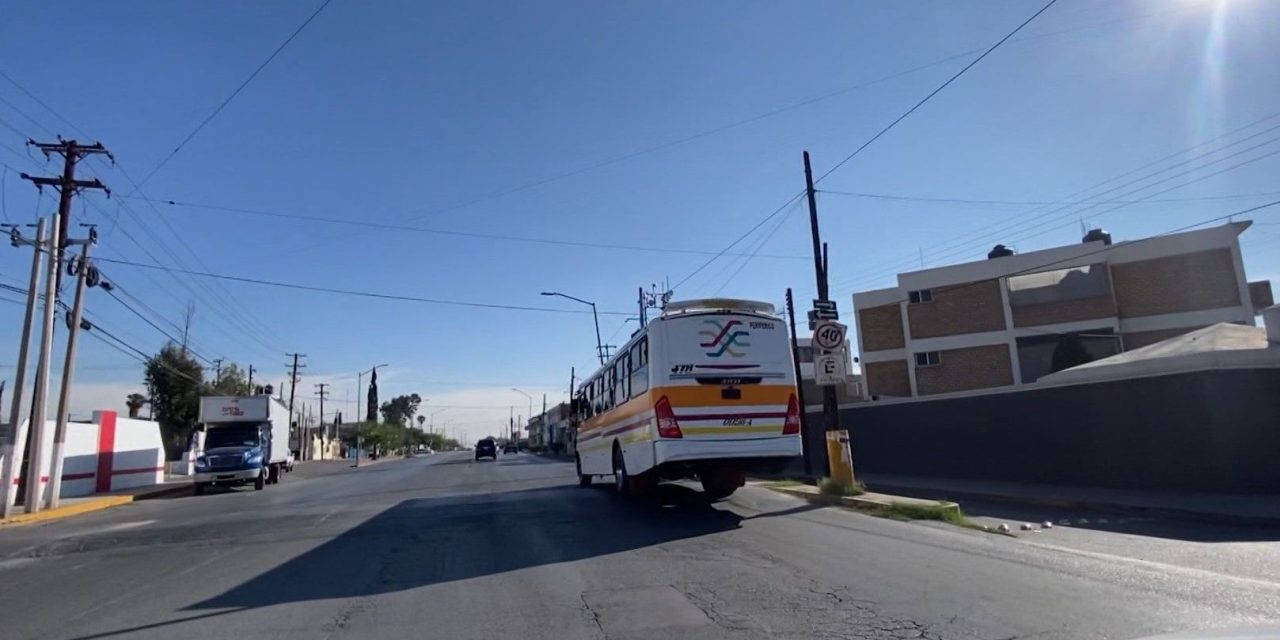 Anda suelto un cafre del volante en Saltillo