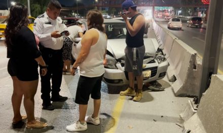 Causa accidente y se da a la fuga en Saltillo