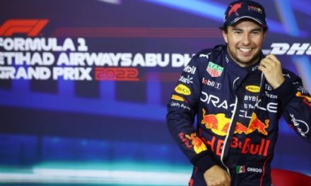 Checo Pérez y Red Bull ya están en negociaciones por su renovación en la Fórmula 1