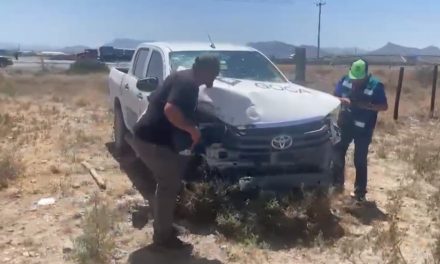 Choque por alcance provoca volcadura sobre la carretera Carbonera-Ojo Caliente