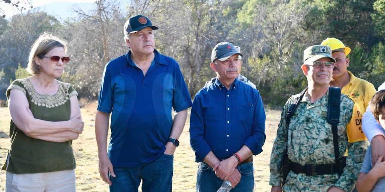 Continúan operativos para combatir incendios forestales en Coahuila