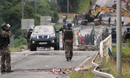 Francia declara estado de emergencia en territorio del Pacífico tras estallido de violencia