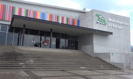 Invita Municipio a clases de natación en Multideportivo El Sarape