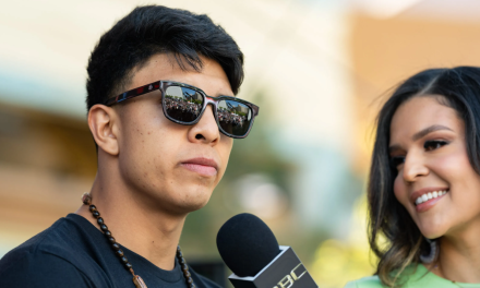 Jaime Munguía agradece apoyo de fanáticos tras derrota frente al ‘Canelo’