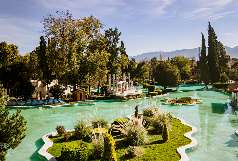 Utilizan el lago de la Alameda para mitigar el calor