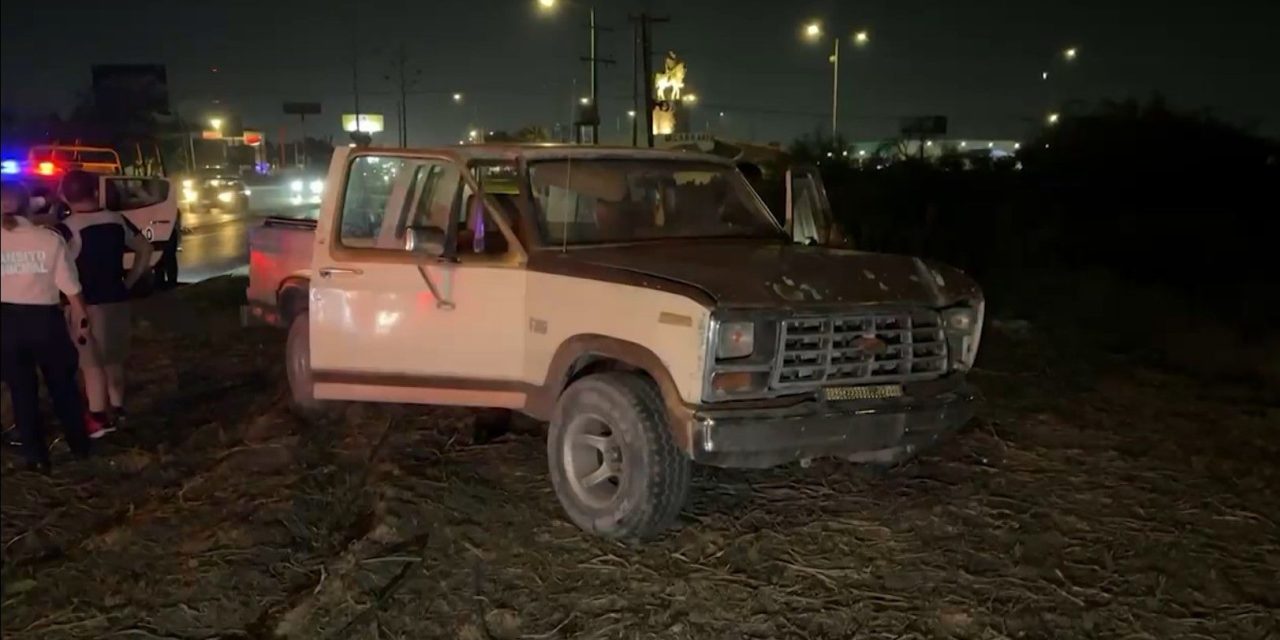 Llanta explota y sufre accidente en Saltillo