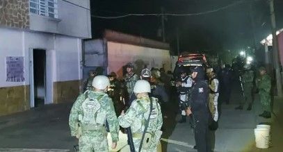 Encapuchados incendian sede electoral y paquetería en Chicomuselo, Chiapas