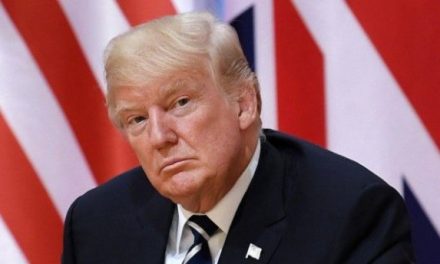 Impone Juez una multa a Donald Trump por desacato de orden mordaza