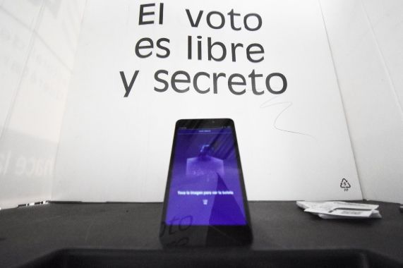 No se prohibirá el uso de celulares en las casillas electorales en Coahuila